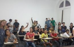 Los chicos del programa Envión recibieron una charla sobre microemprendimientos